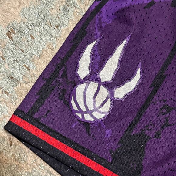 Toronto Raptors Mitchell & Ness Hardwood Classics Swingman Shorts Size Large NBA - Picture 3 of 6